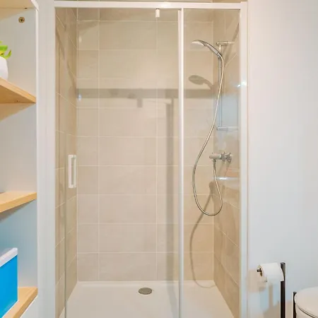 Zephyr By Interhome